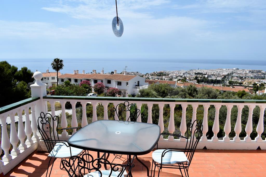 Hébergement de vacances C/ Abetos 12 Urb. Algarrobo Nerja